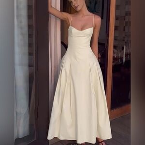 Commense Elegant Cream Spaghetti Strap Dress